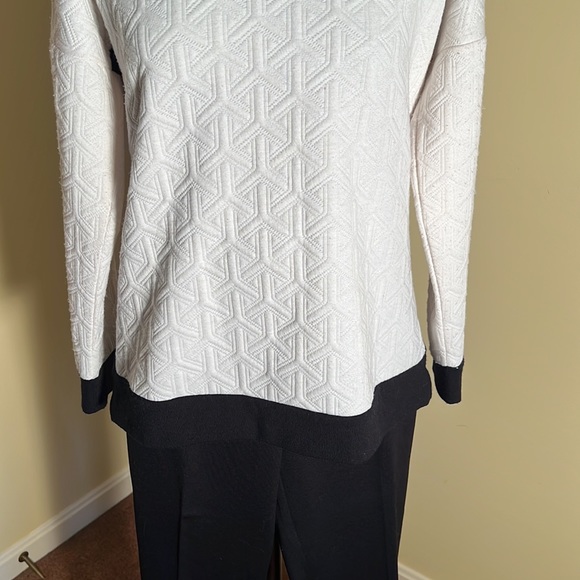 Collective Concepts Sweater - Picture 3 of 6